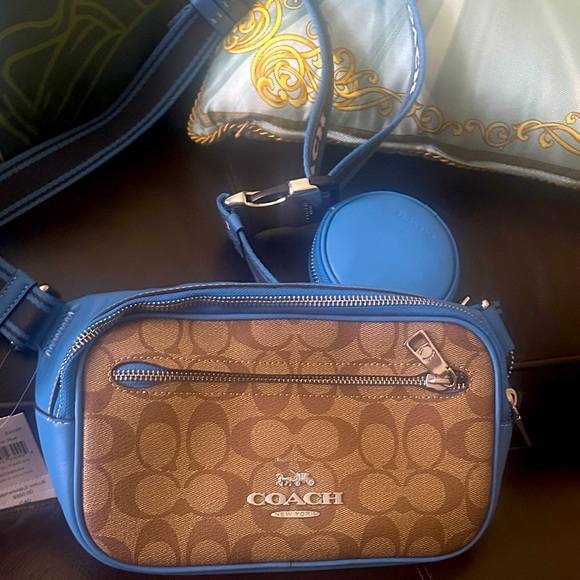 Coach Tan and Blue Crossbody/ Fanny pack BagNWT - Picture 1 of 10